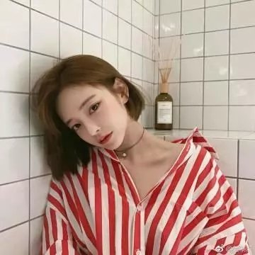 商谍